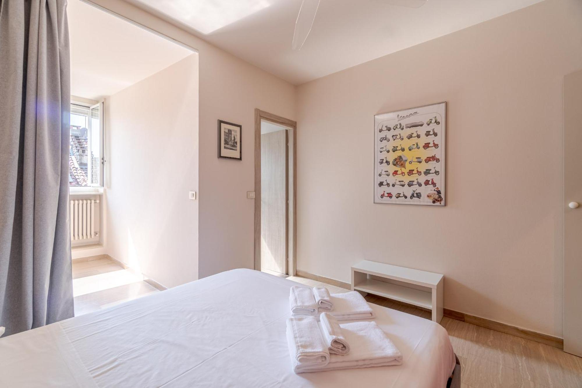 Casa Valeggio Attic Apt Few Steps From Porta Nuova Apartment Turin Bagian luar foto