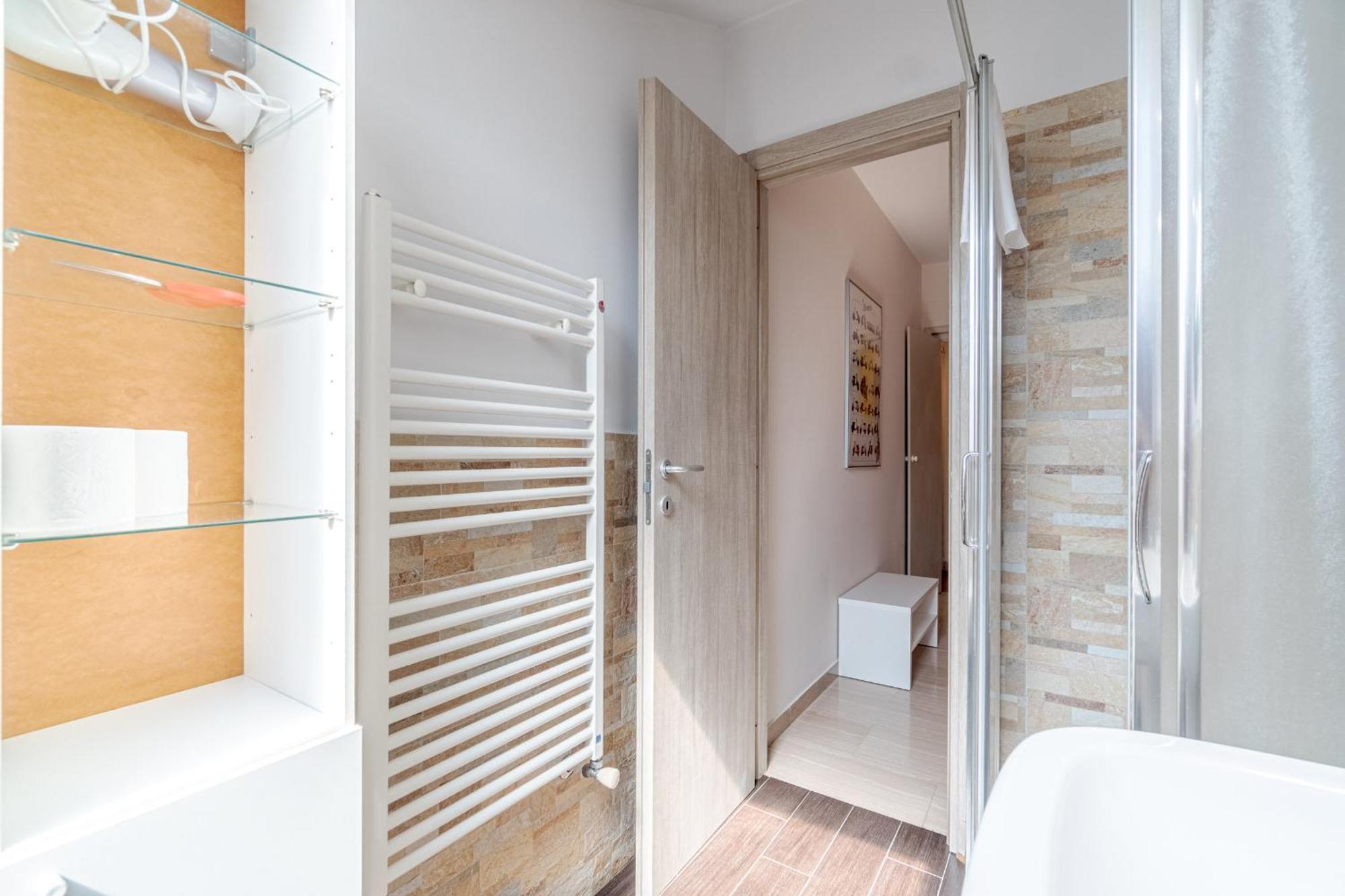 Casa Valeggio Attic Apt Few Steps From Porta Nuova Apartment Turin Bagian luar foto