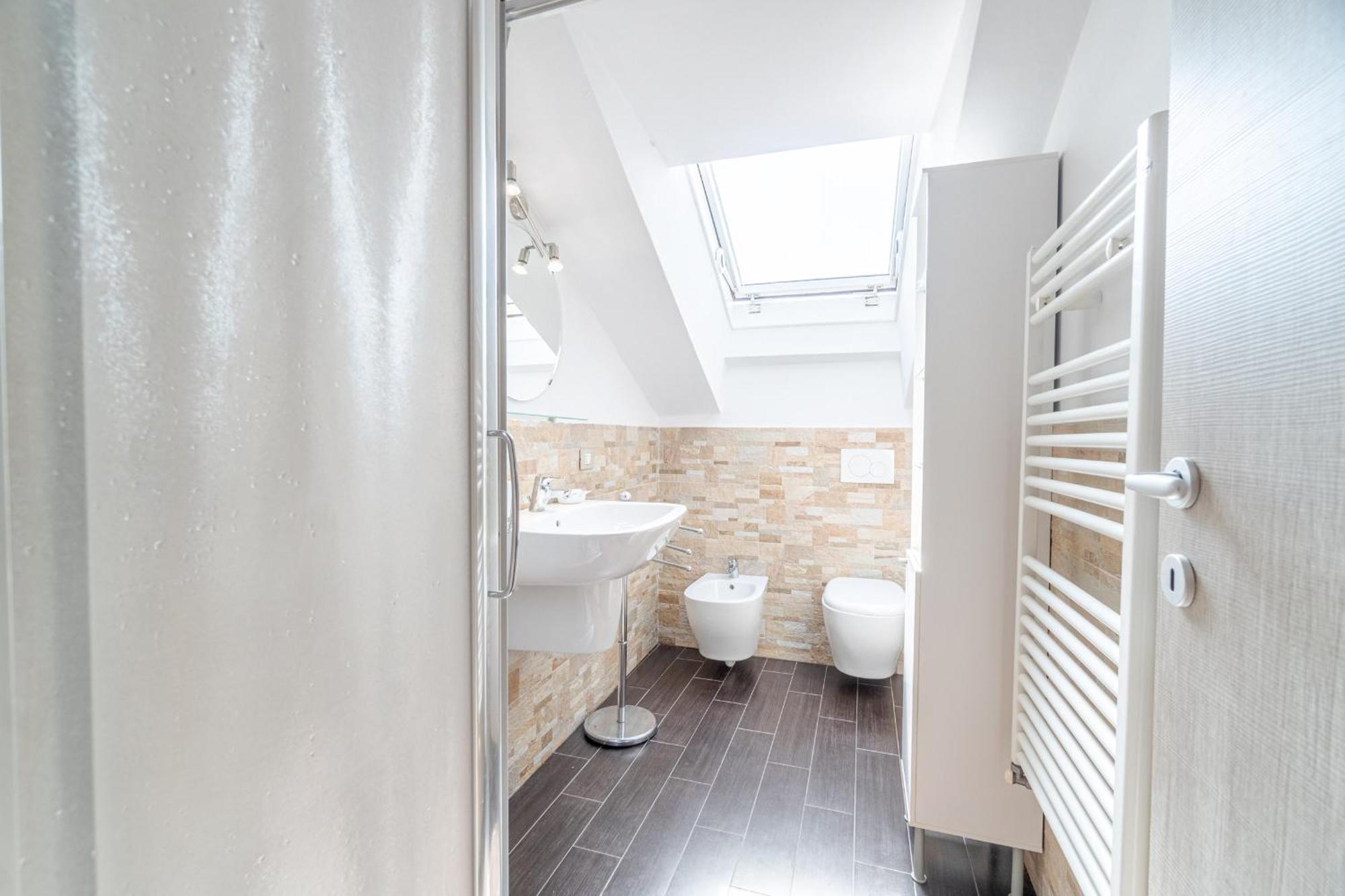 Casa Valeggio Attic Apt Few Steps From Porta Nuova Apartment Turin Bagian luar foto