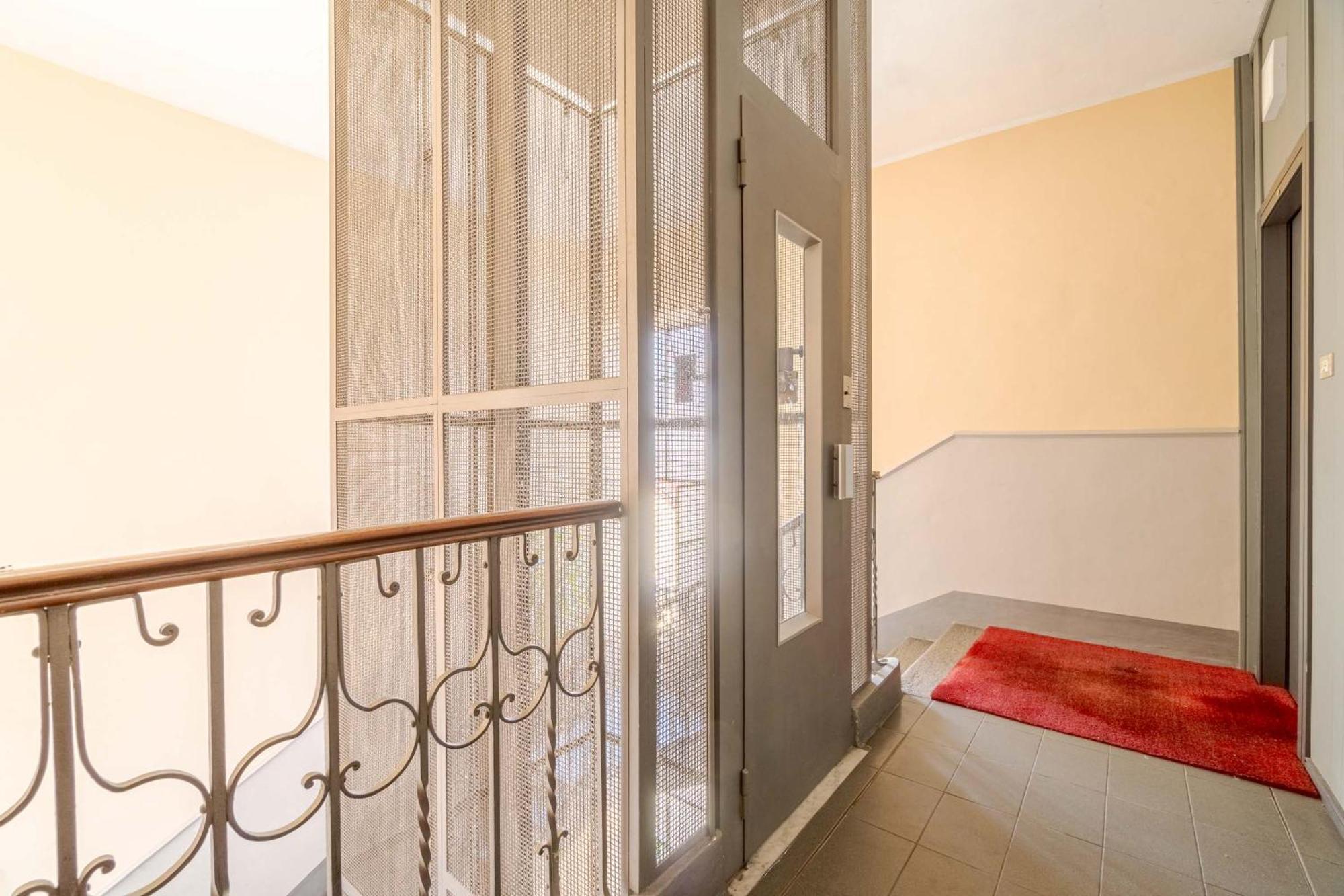 Casa Valeggio Attic Apt Few Steps From Porta Nuova Apartment Turin Bagian luar foto