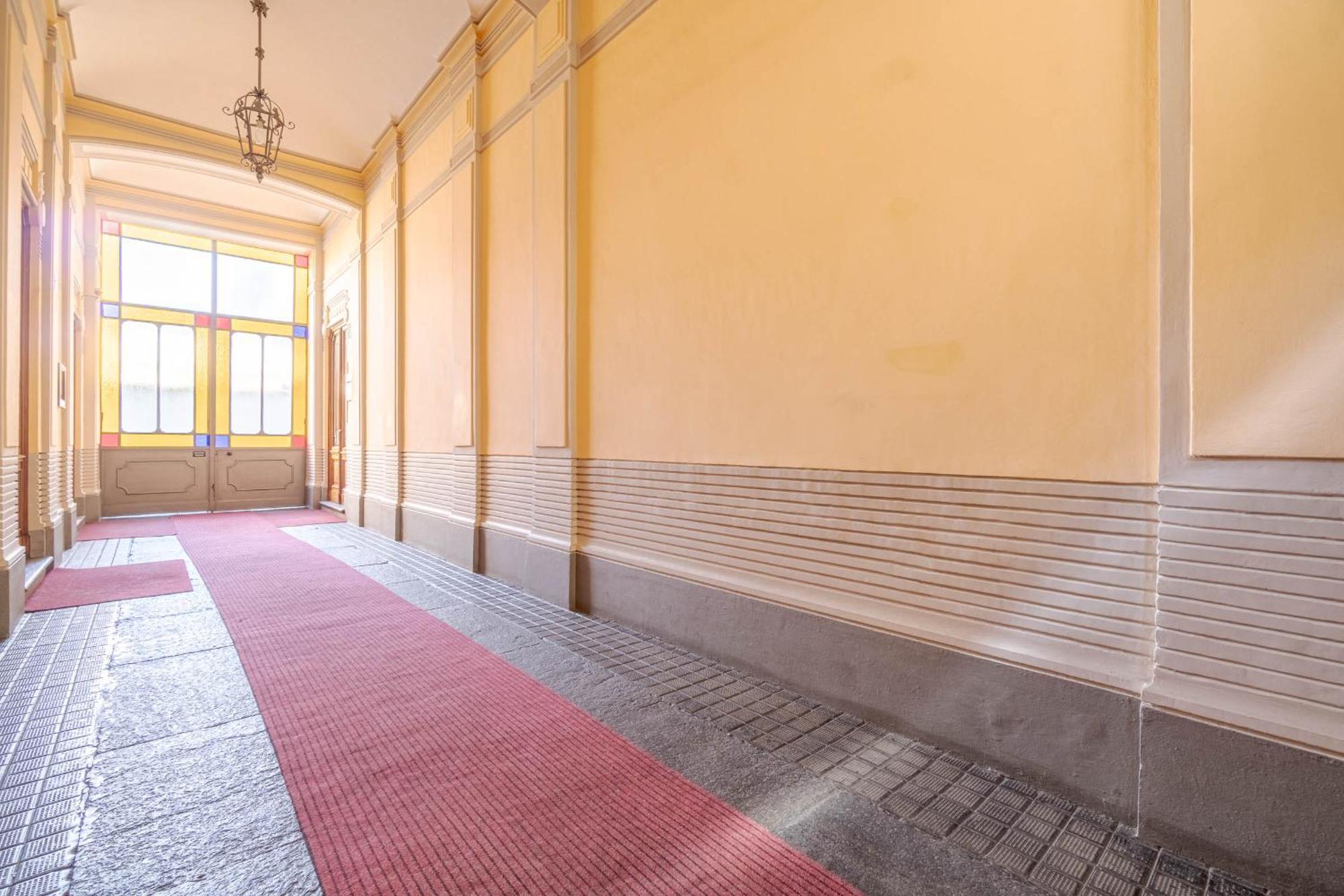 Casa Valeggio Attic Apt Few Steps From Porta Nuova Apartment Turin Bagian luar foto