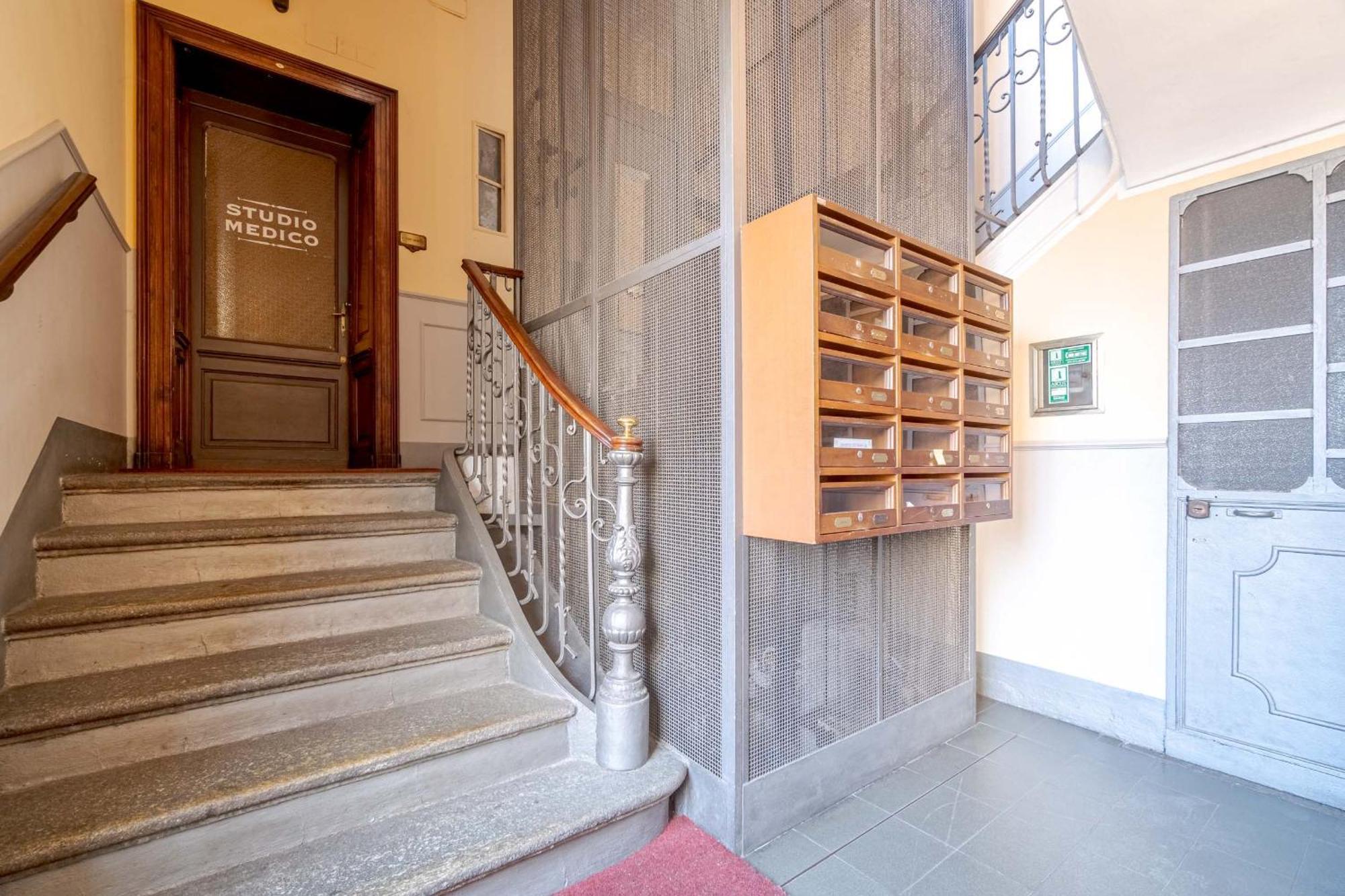 Casa Valeggio Attic Apt Few Steps From Porta Nuova Apartment Turin Bagian luar foto