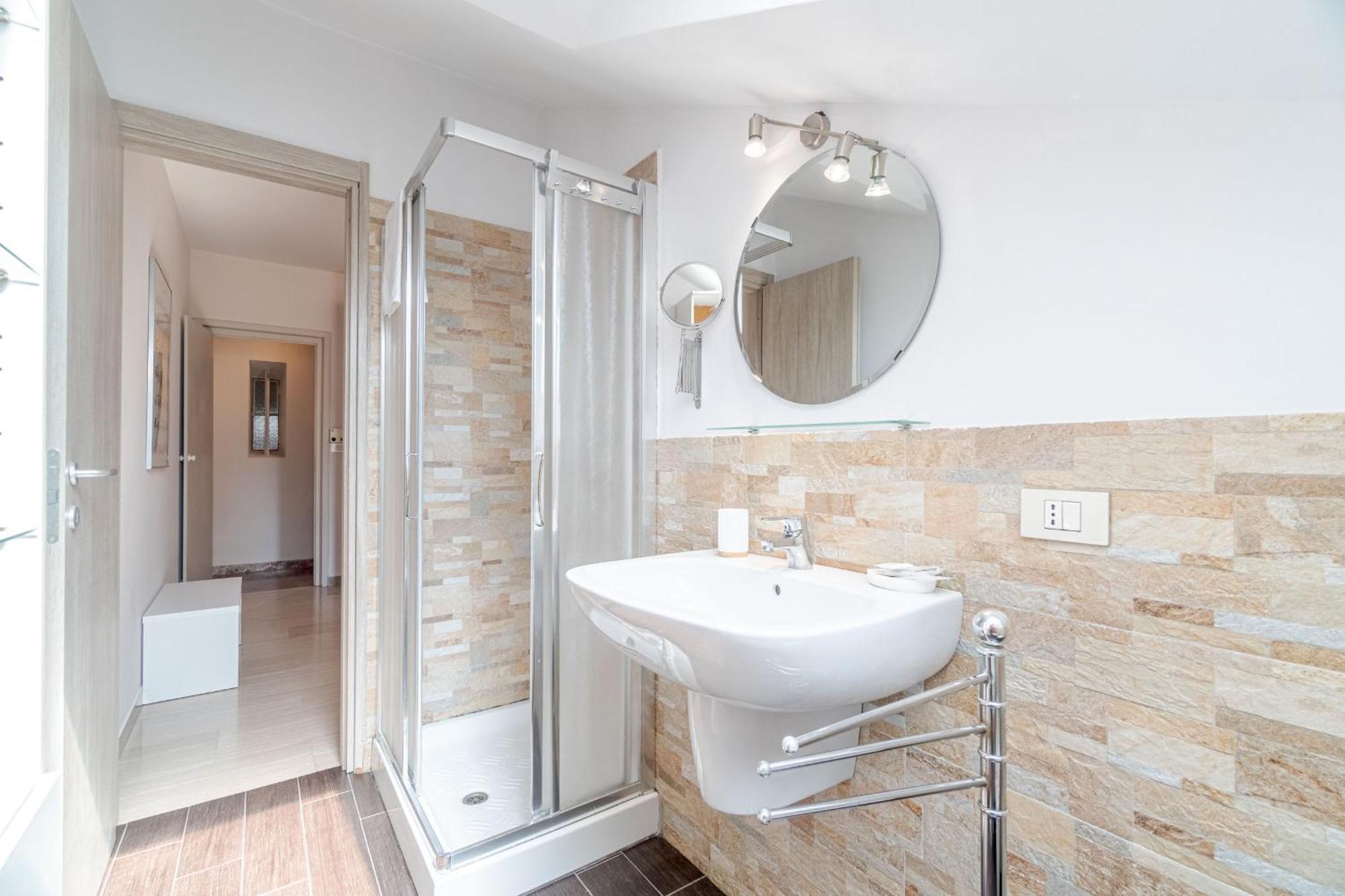 Casa Valeggio Attic Apt Few Steps From Porta Nuova Apartment Turin Bagian luar foto